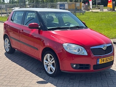Skoda Fabia - 1.4-16V Elegance uit 2007