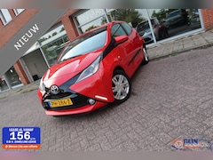Toyota Aygo - 1.0 VVT-i x-play Airco Cruise Cont