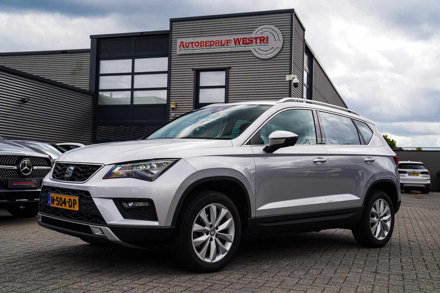 SEAT Ateca - 1.0 EcoTSI Style Business Intense | LED koplampen | Achteruitrijcamera | Climatronic airco - AutoWereld.nl