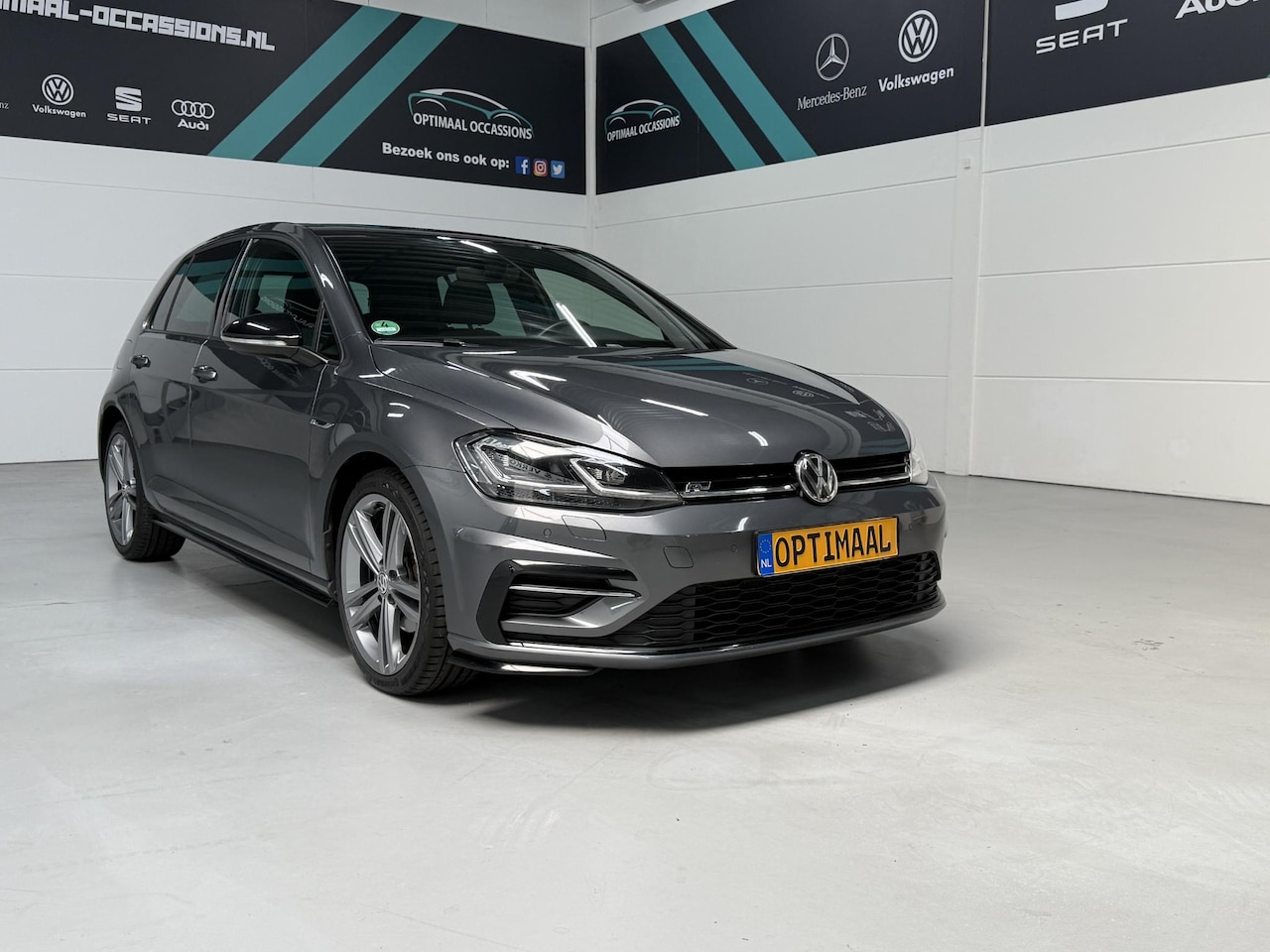 Volkswagen Golf - 1.4 TSI 3x R-Line/Pano/Automaat/Virtual - AutoWereld.nl