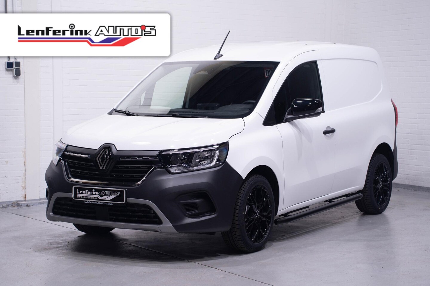 Renault Kangoo - 1.5 Blue dCi 95 pk L1 Airco, 17" LMV Nieuw Sidebars Zwart, Apple Carplay, Cruise control, - AutoWereld.nl