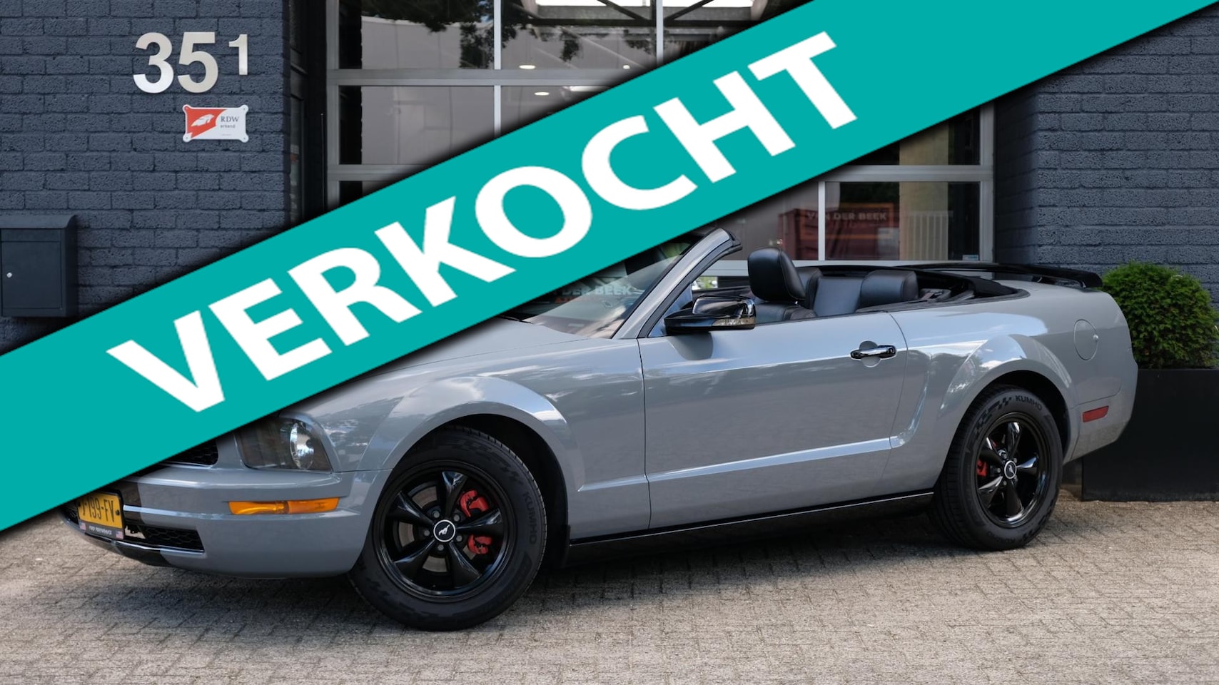 Ford Mustang - USA 4.0 V6 Cabrio Carplay Nardo Grey - AutoWereld.nl