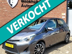 Toyota Yaris - 1.5 Full Hybrid, Camera, All-season banden (NL-auto, NAP)