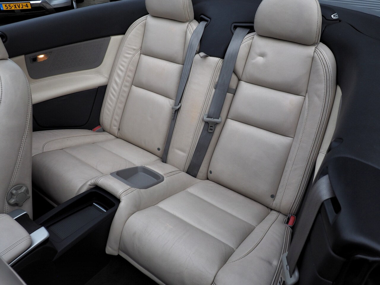 Volvo C70 - 2.5 T5 Momentum LUXE! LEDER CLIMA TREKH. AUTOM.