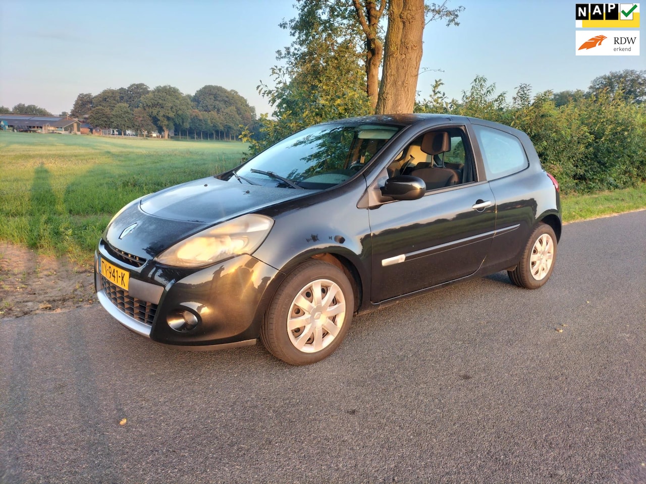 Renault Clio - 1.2 Authentique 1.2 Authentique - AutoWereld.nl