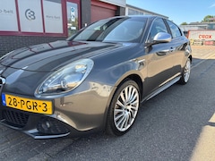 Alfa Romeo Giulietta - 1.4 T Distinctive / Climate / APK