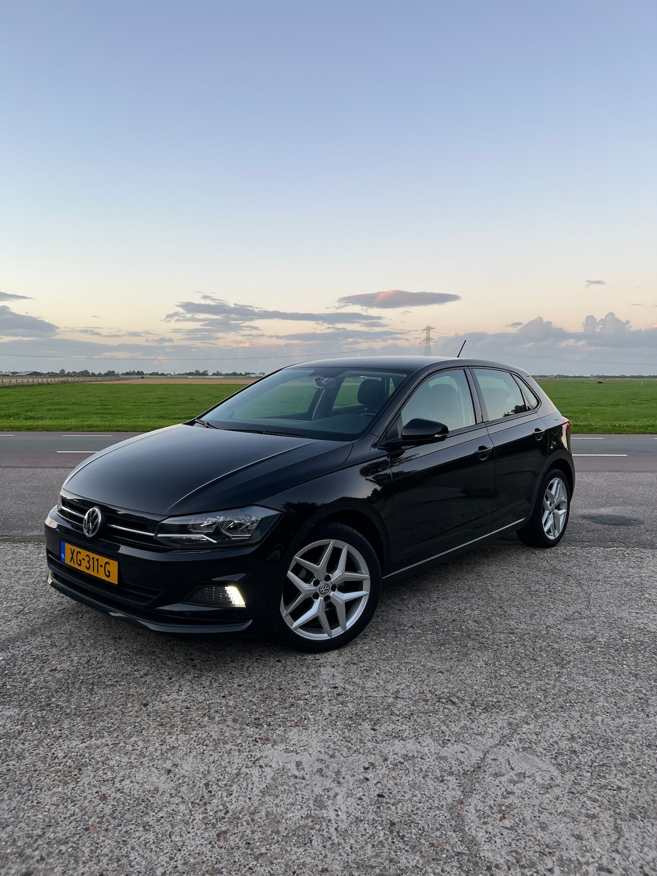 Volkswagen Polo - 1.0 TSI Comfortline Business DSG ACC Airco Led AppleCarplay Trekhaak - AutoWereld.nl