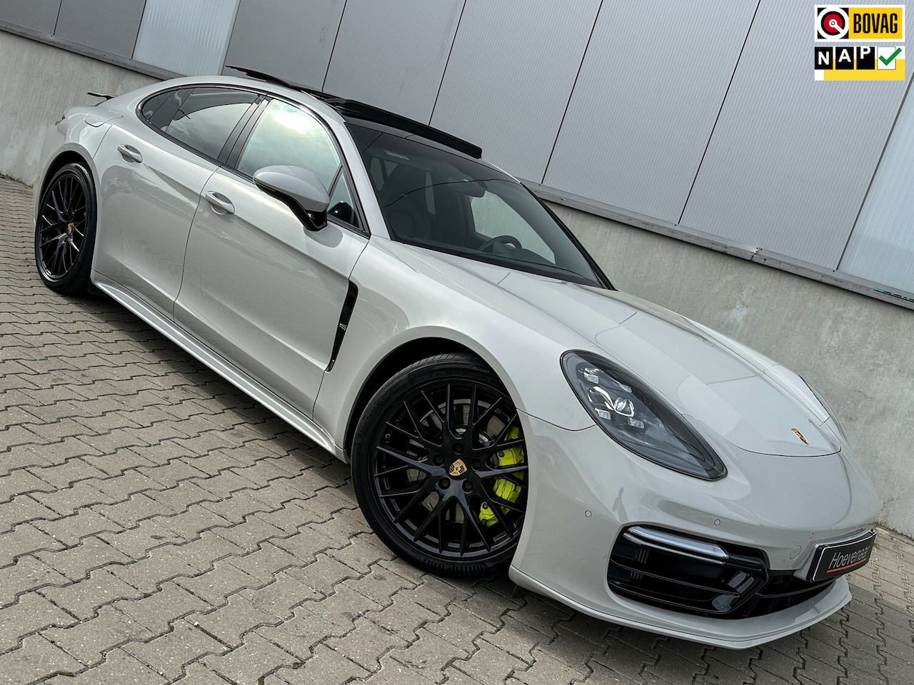 Porsche Panamera - 2.9 4 E-Hybrid 462Pk Krijt Sport Chrono Pano 21Inch - AutoWereld.nl