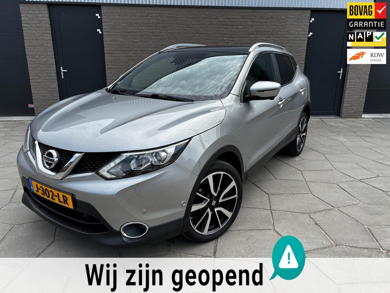 Nissan Qashqai - 1.2 N-Vision|Super compleet|19 Inch velg|verw.Voorruit| Pano dak|stoelverw. - AutoWereld.nl