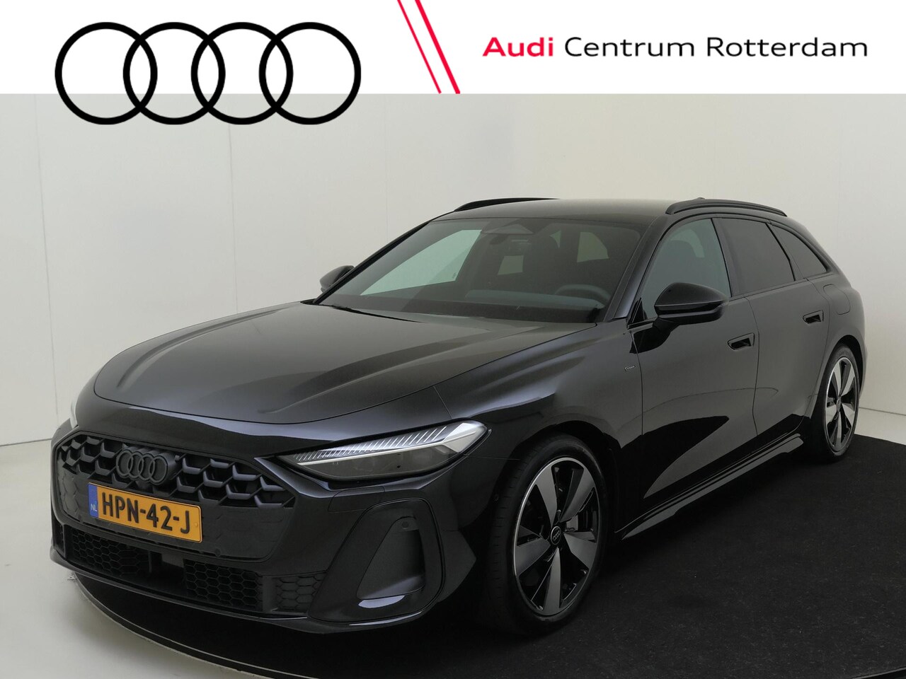Audi A5 Avant - 2.0 e-hybrid quattro S edition | S-line | 19 inch LM velgen | Optiekpakket zwart | Trekhaa - AutoWereld.nl