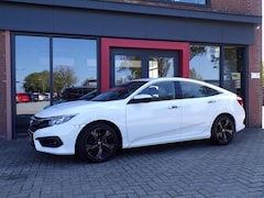 Honda Civic - 1.5 i-VTEC Elegance Navi PDC Camera Bomvol