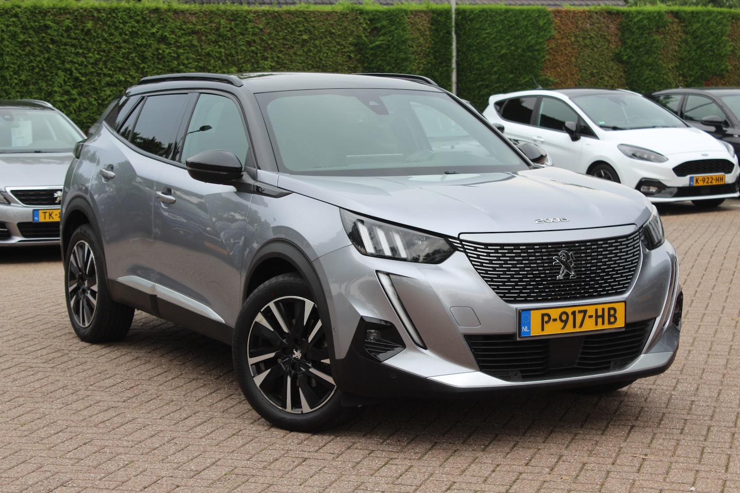 Peugeot e-2008 - EV GT 50 kWh / SoH 90.6% / Camera / Half leder / Virtual Cockpit / 18'' / LED Koplampen / - AutoWereld.nl