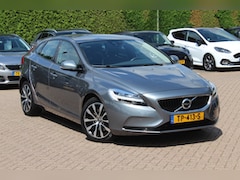 Volvo V40 - 2.0 T3 Dynamic Edition / Trekhaak / Navigatie / Parkeerhulp achter / 17'' / Stoelverwarmin