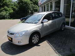Hyundai i30 CW - 1.6i Dynamic