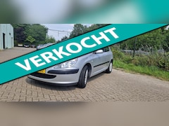 Peugeot 307 - 1.6 nieuw koppeling distributie 178k vervangen. Airco