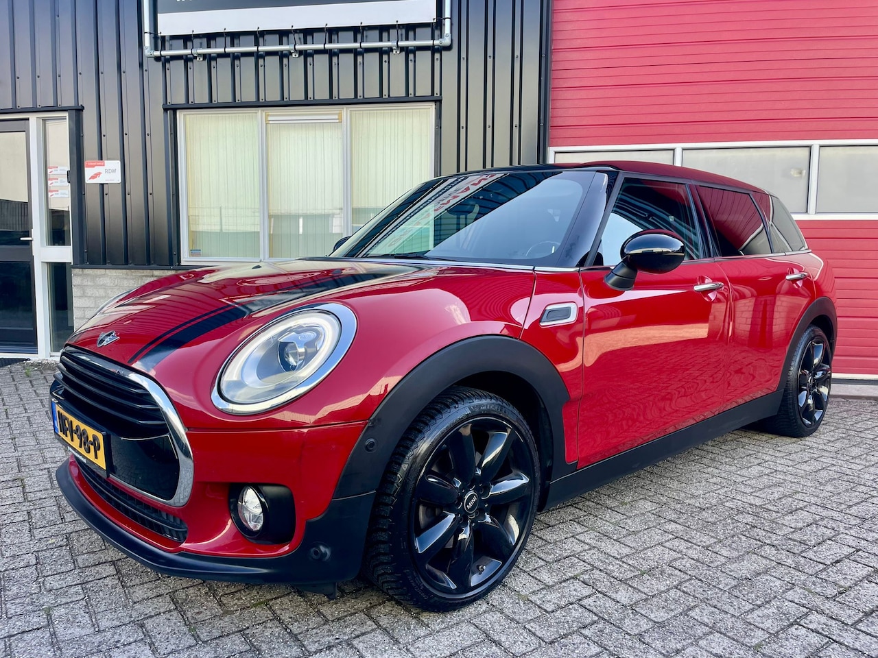 MINI Clubman - 1.5 Cooper Chili Hyde Park Mini Clubman 136pk, Bj. 2017 Panoramadak, Led/Xenon, 80.000km 1 jaar garantie - AutoWereld.nl