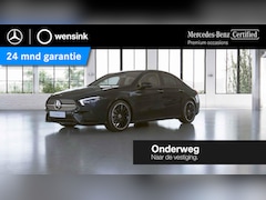 Mercedes-Benz A-klasse - 180 AMG Line | Night | Lederen bekleding | 19" Lichtmetalen velgen | Multibeam |