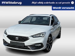 SEAT Leon Sportstourer - 1.5 eTSI 150PK FR / Panoramadak / Elektrische Achterklep / Achteruitrijcamera / Stuur + St