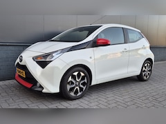 Toyota Aygo - 1.0 VVT-i x-cite*automaat*airco*camera*apple-carplay*android