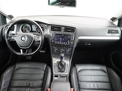 Volkswagen e-Golf - Leer Navi Ecc Adaptieve Cruise PDC-v+a DAB 17" Led Premium Audio Lmv Privacy Glas Spiegel