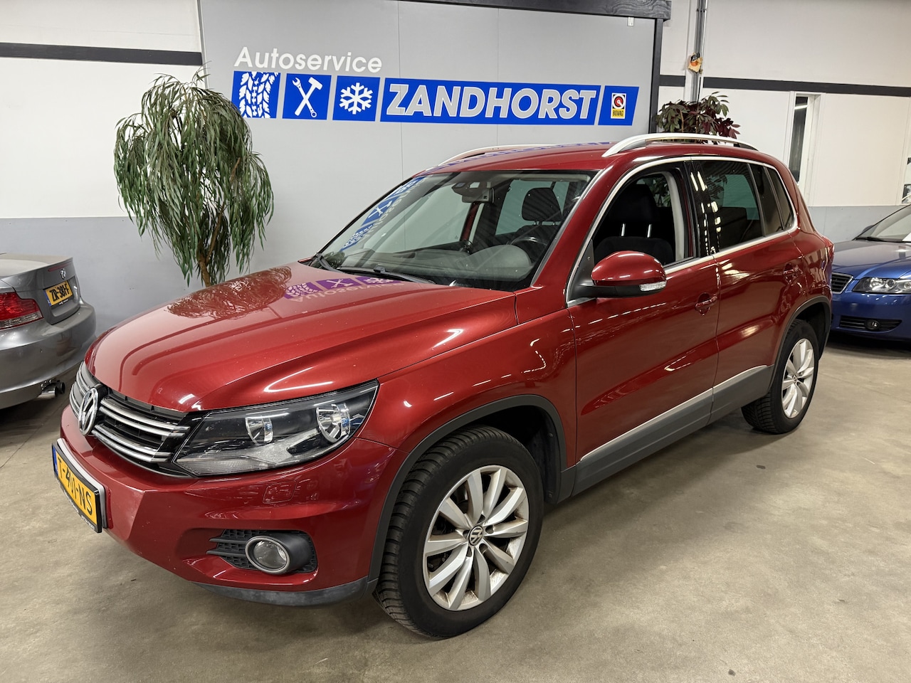 Volkswagen Tiguan - 2.0 TDI Sport&Style 4Motion - AutoWereld.nl
