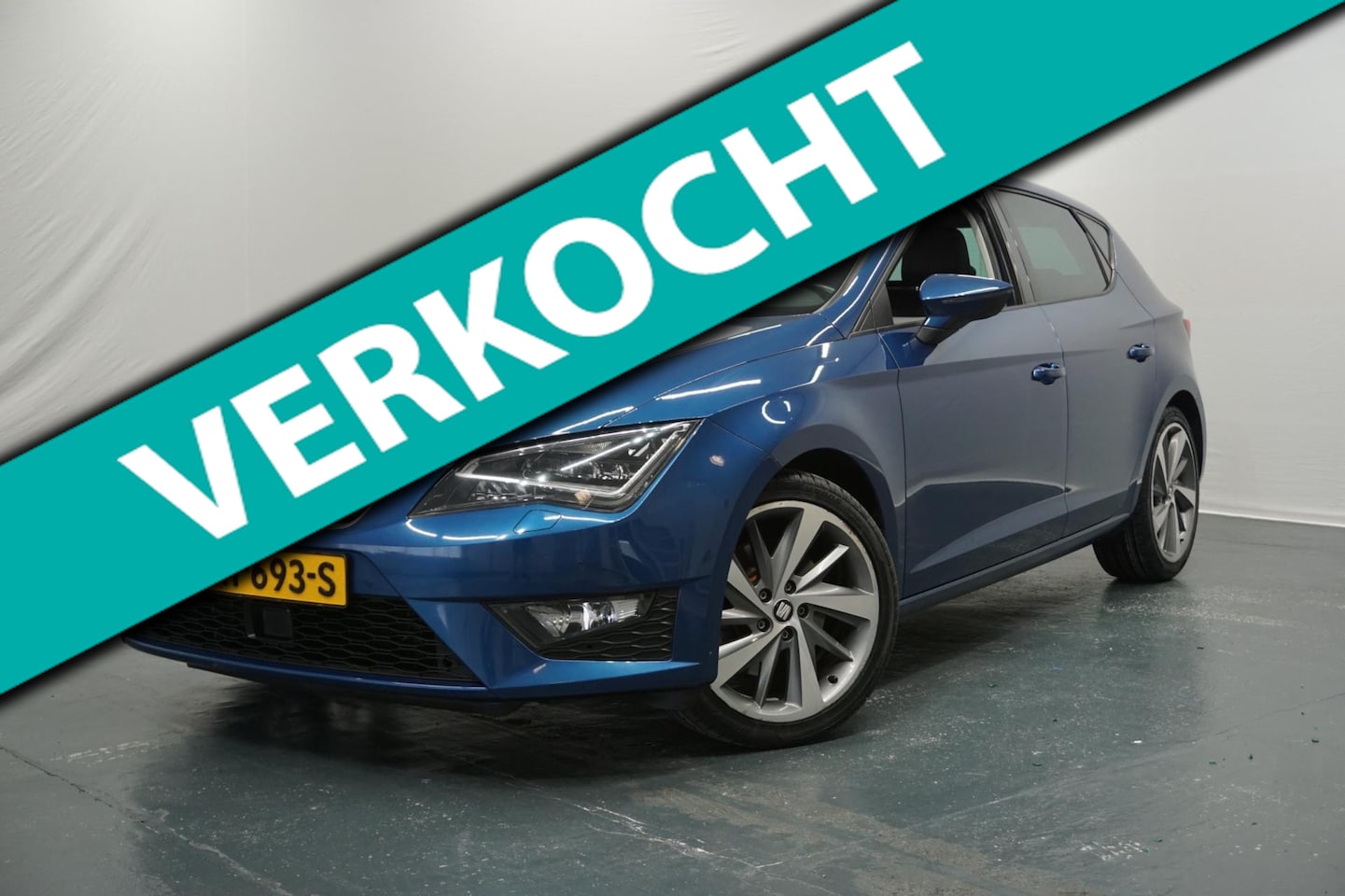 SEAT Leon - 1.8 TSI FR Connect / CarPlay / Automaat / Leder - AutoWereld.nl