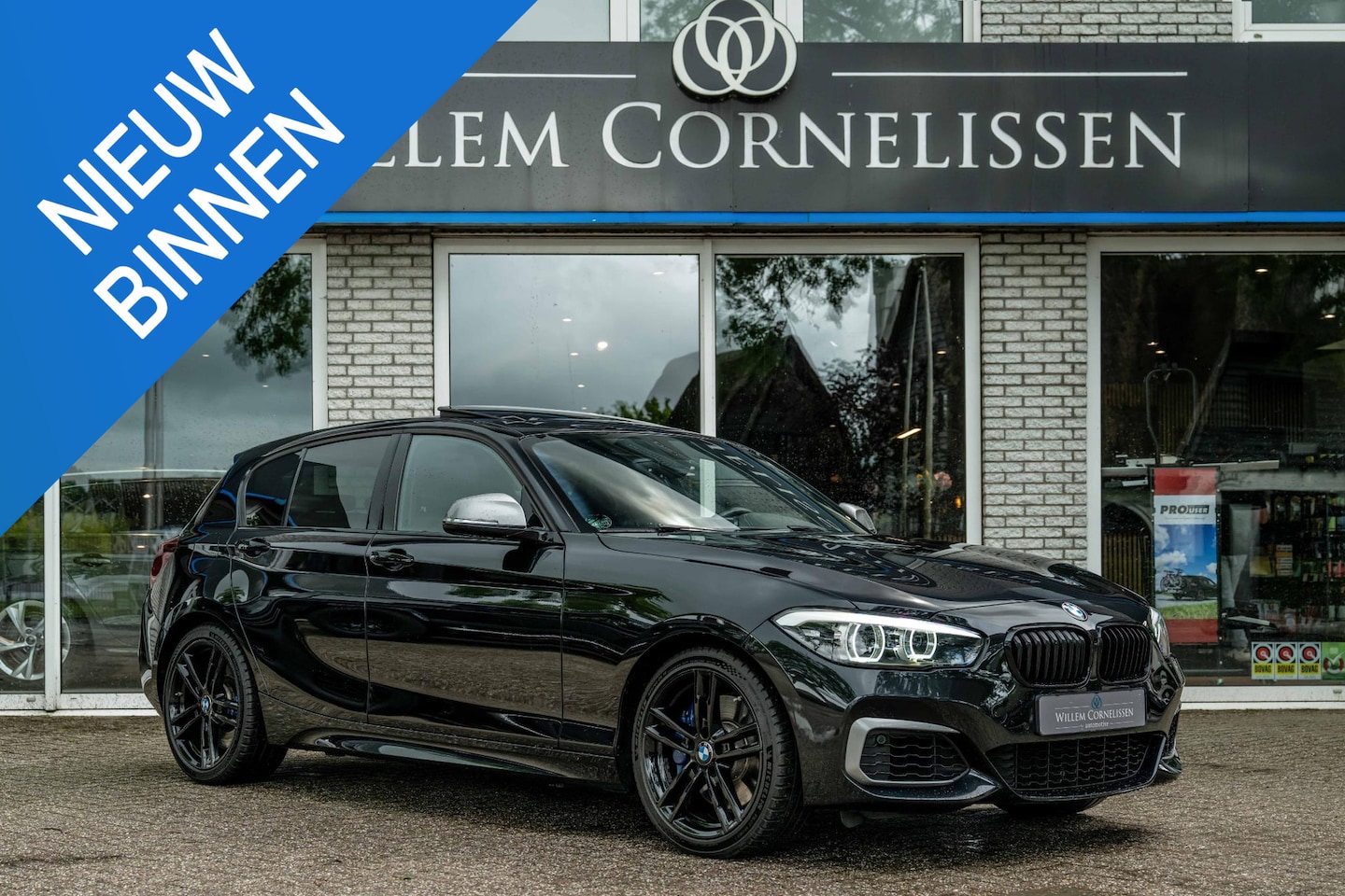 BMW 1-serie - M140i xDrive High Executive Leder Schuif/Kanteldak Harman Kardon Navigatie - AutoWereld.nl
