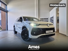 Volkswagen Tayron - R-Line Edition 1.5 eHybrid 150 kW / 204 PK SUV 6 versn. DSG | Black Style pakket | Panoram