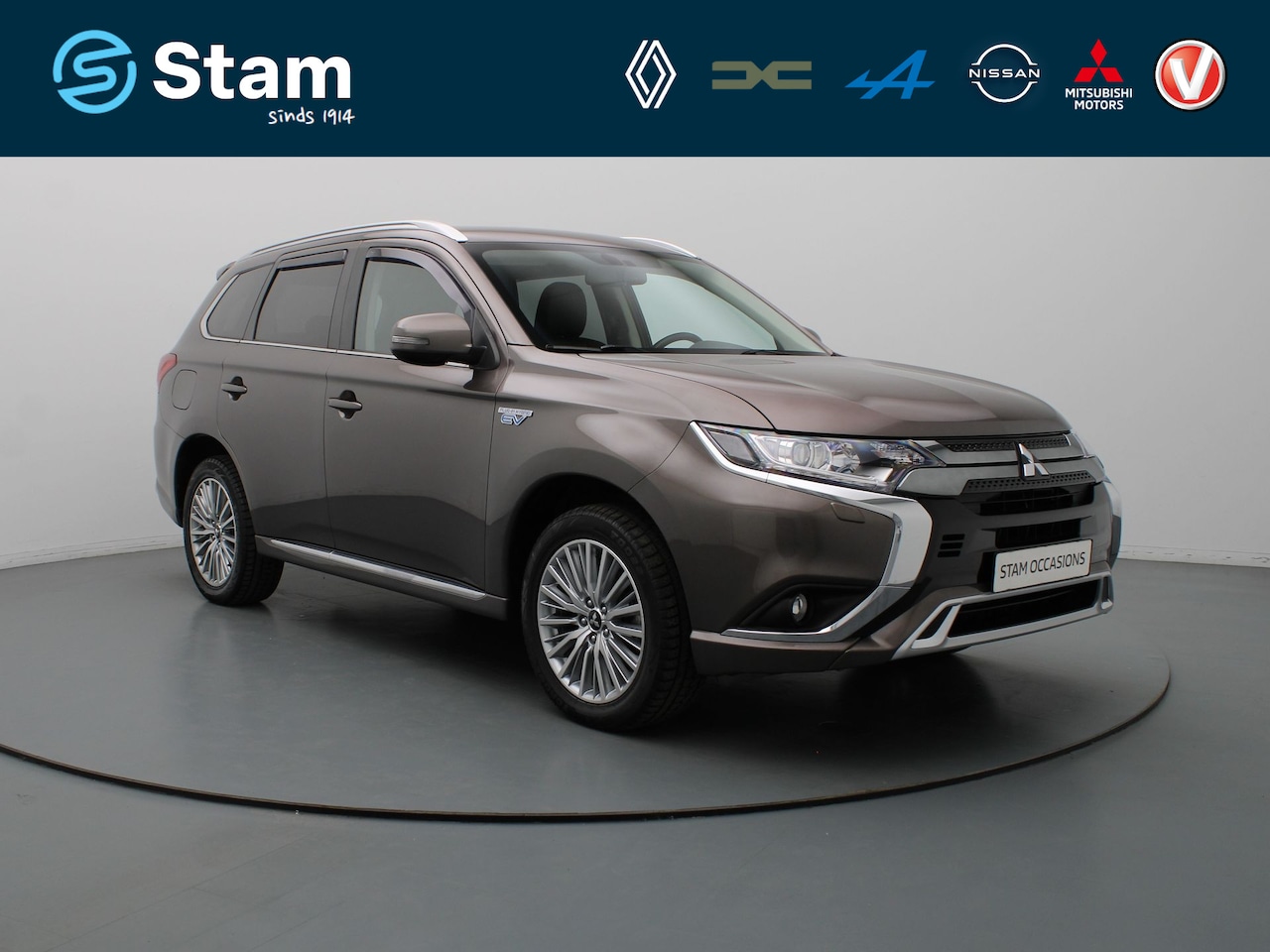 Mitsubishi Outlander - 240pk PHEV Intense Camera | Climate | Cruise | Navi | Stoelverw. - AutoWereld.nl