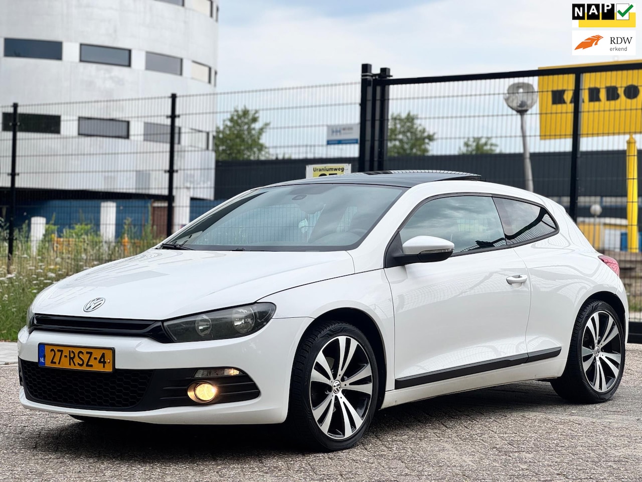 Volkswagen Scirocco - 1.4 TSI Edition|Pano|6bak|navi|psensor|halfleder - AutoWereld.nl