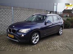 BMW X1 - SDrive20i Chrome Line Autom Leder Xenon Navi Cruise Clima PDC LMV Trekhaak NL Auto