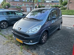 Peugeot 1007 - 1.6-16V Sublime