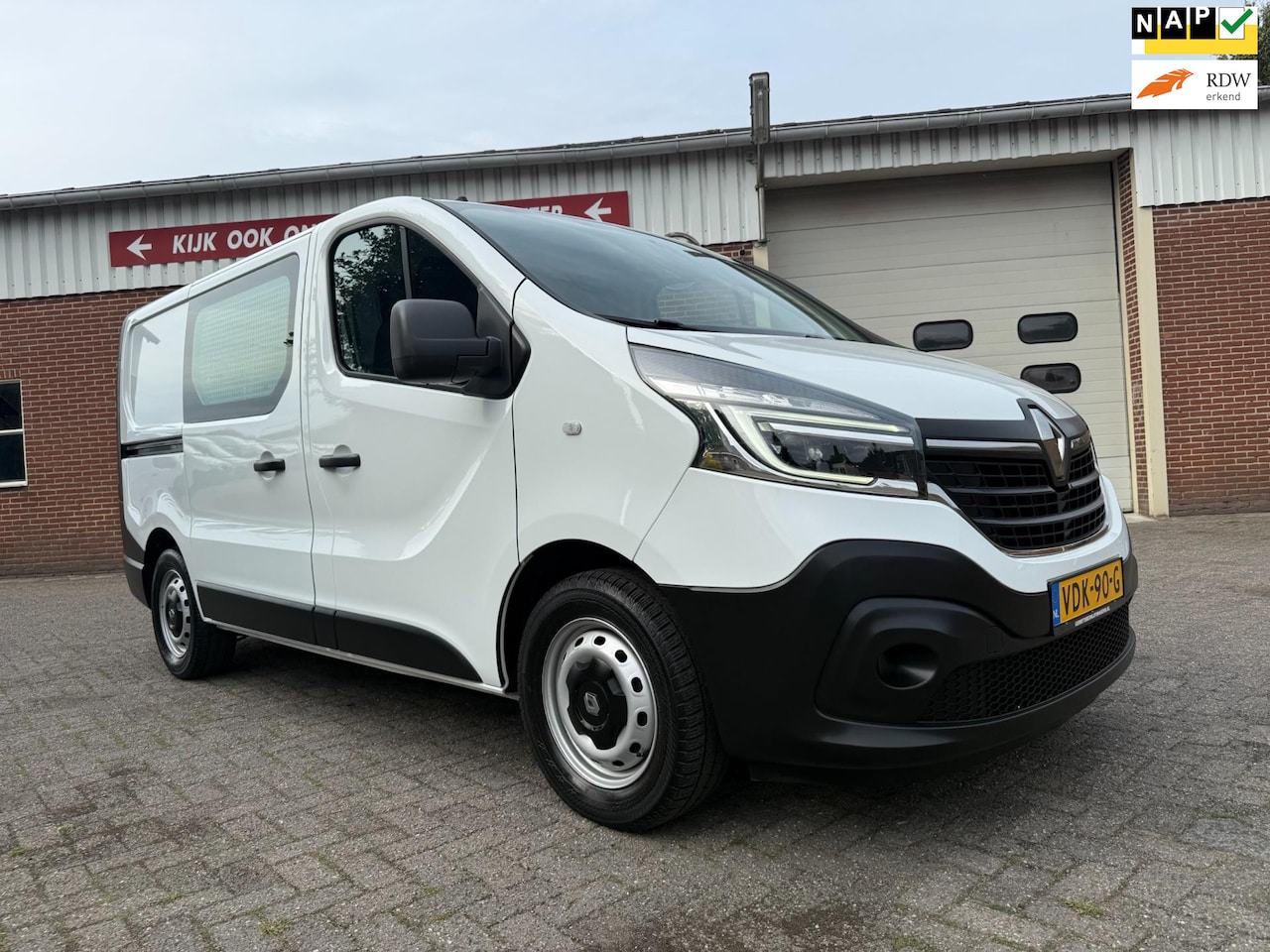 Renault Trafic - 2.0 dCi 120pk navi airco cruise euro 6 - AutoWereld.nl
