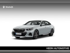 BMW i5 - eDrive40 M Sport Edition 84 kWh M sport pro | 20 Inch | Glazen panorama dak