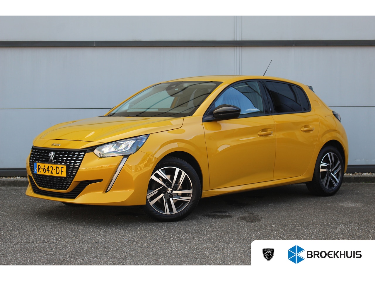 Peugeot 208 - 1.2 Allure | Carplay | Cruise | Climate | PDC A | LED | DAB | | Carplay | Cruise | Climate - AutoWereld.nl