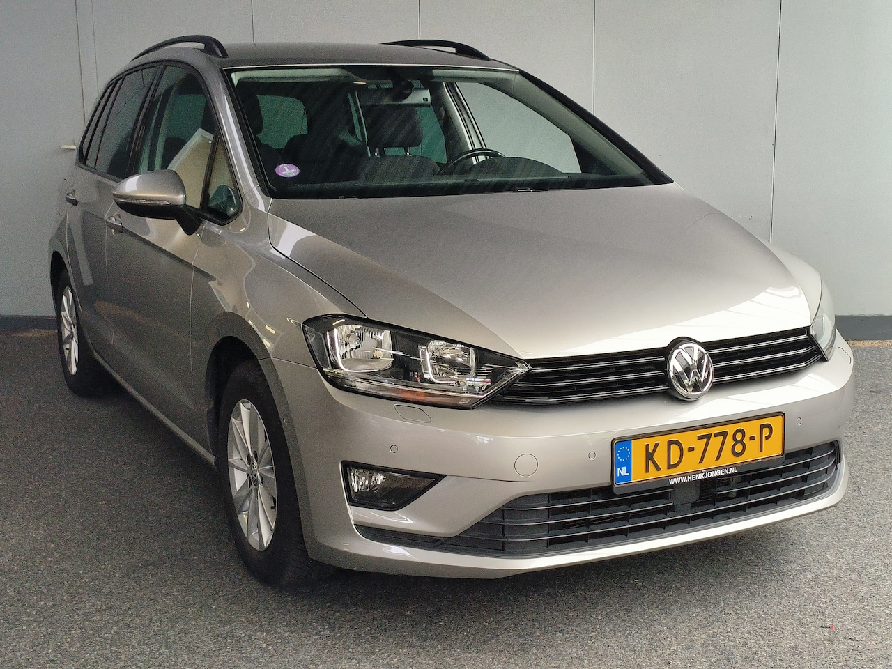 Volkswagen Golf Sportsvan - 1.4 TSI Highline DSG Rijklaar + 12 maanden Bovag-garantie Henk Jongen Auto's in Helmond, - AutoWereld.nl
