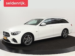 Mercedes-Benz E-klasse - 300e AMG | Trekhaak | Stoelverwarming | Camera | Carplay | Leder/Alcantara | Navigatie | W