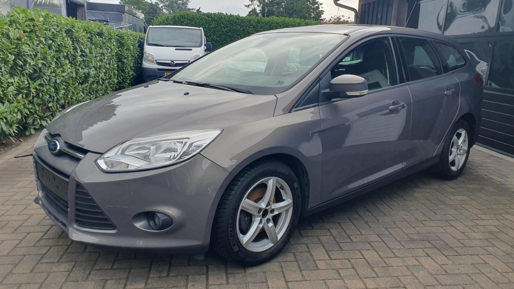 Ford Focus Wagon - 1.0 EcoBoost *MOTORSCHADE* - AutoWereld.nl