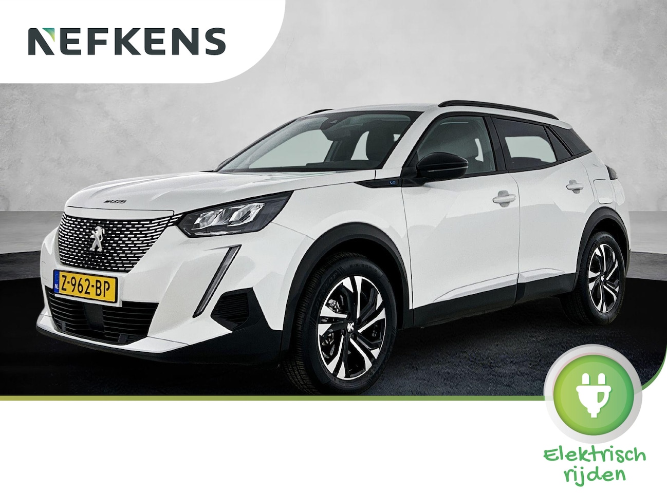 Peugeot e-2008 - EV Allure Pack 50 kWh 136 pk | Navigatie | Accu 95% | Achteruitrijcamera | Parkeersensoren - AutoWereld.nl
