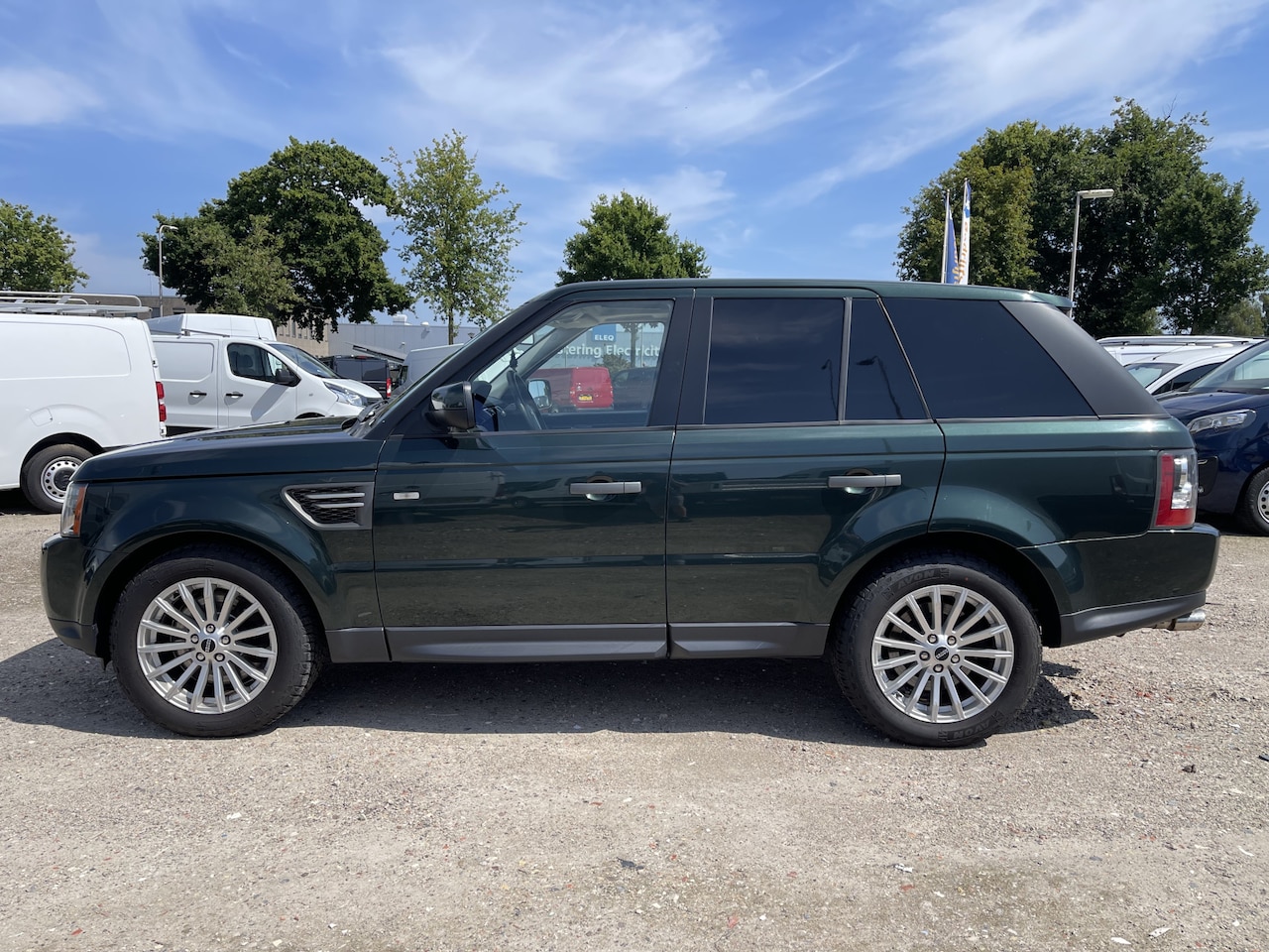 Land Rover Range Rover Sport - grijs kenteken / 6 cilinder automaat / te koop zo mee geen garantie / € 12.950 marge / apk - AutoWereld.nl