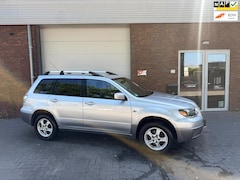 Mitsubishi Outlander - 2.4 Intense 4WD|AUTOMAAT|NIEUWE APK|NETTE AUTO