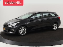 Kia Cee'd - 1.6 GDI First Edition | Trekhaak | Camera | Navigatie | Cruise control | Airco | LED
