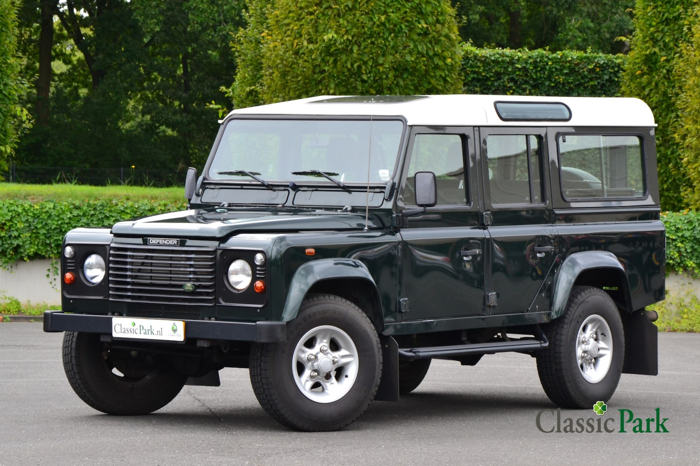 Land Rover Defender 110 - Td5 - AutoWereld.nl