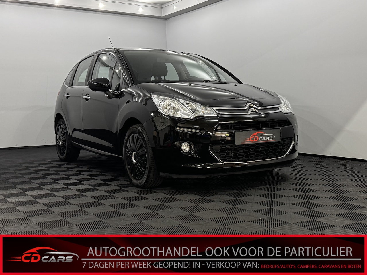 Citroën C3 - 1.2 PureTech Feel Edition Clima, Navi, Cruise control, Bluetooth, Mistlamp - AutoWereld.nl