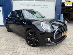 MINI Clubman - 1.5 Cooper Chili Serious Business AUTOMAAT / LEER / PANO DAK / NAVI / CRUISE / PDC