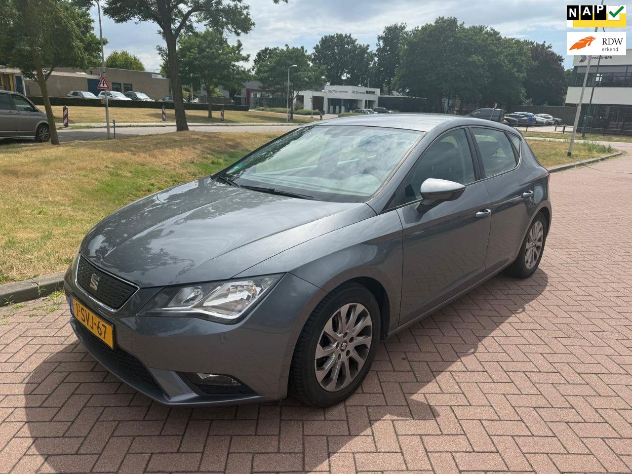 SEAT Leon - 1.6 TDI Style Ecomotive EXPORT - AutoWereld.nl