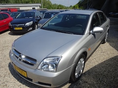 Opel Vectra - 2.2-16V Essentia