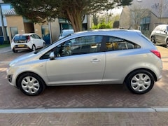 Opel Corsa - 1.2-16V Anniversary Edition