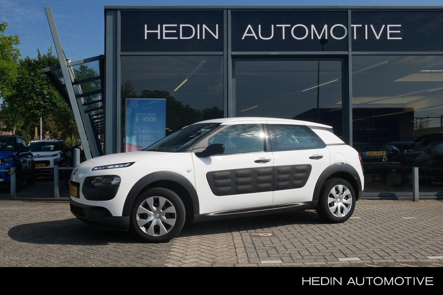 Citroën C4 Cactus - 1.2 PureTech Live | Trekhaak | Cruise Control | All-Season Banden | Dealer onderhouden - AutoWereld.nl