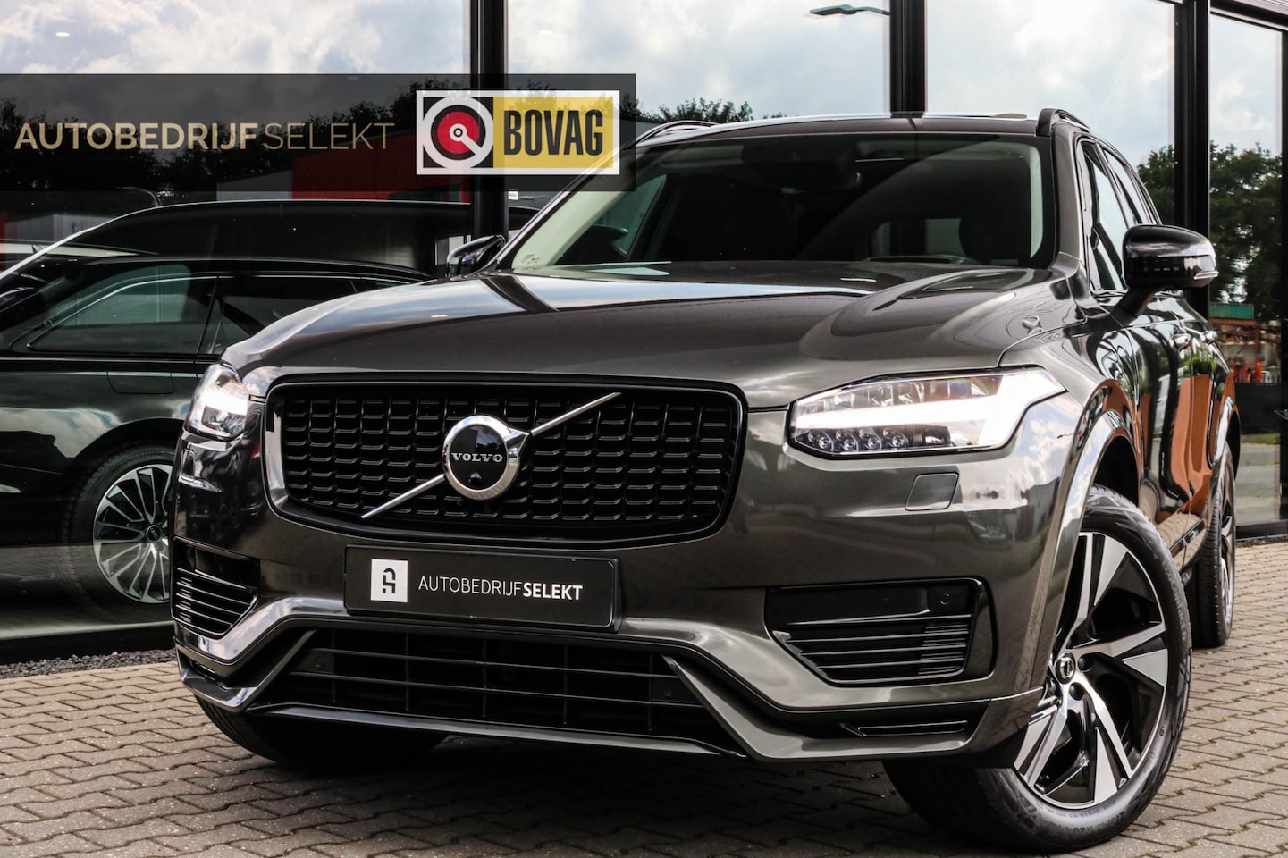 Volvo XC90 - 2.0 T8 Recharge AWD R-Design - PANO - LUCHTVERING - VOL!!! - AutoWereld.nl